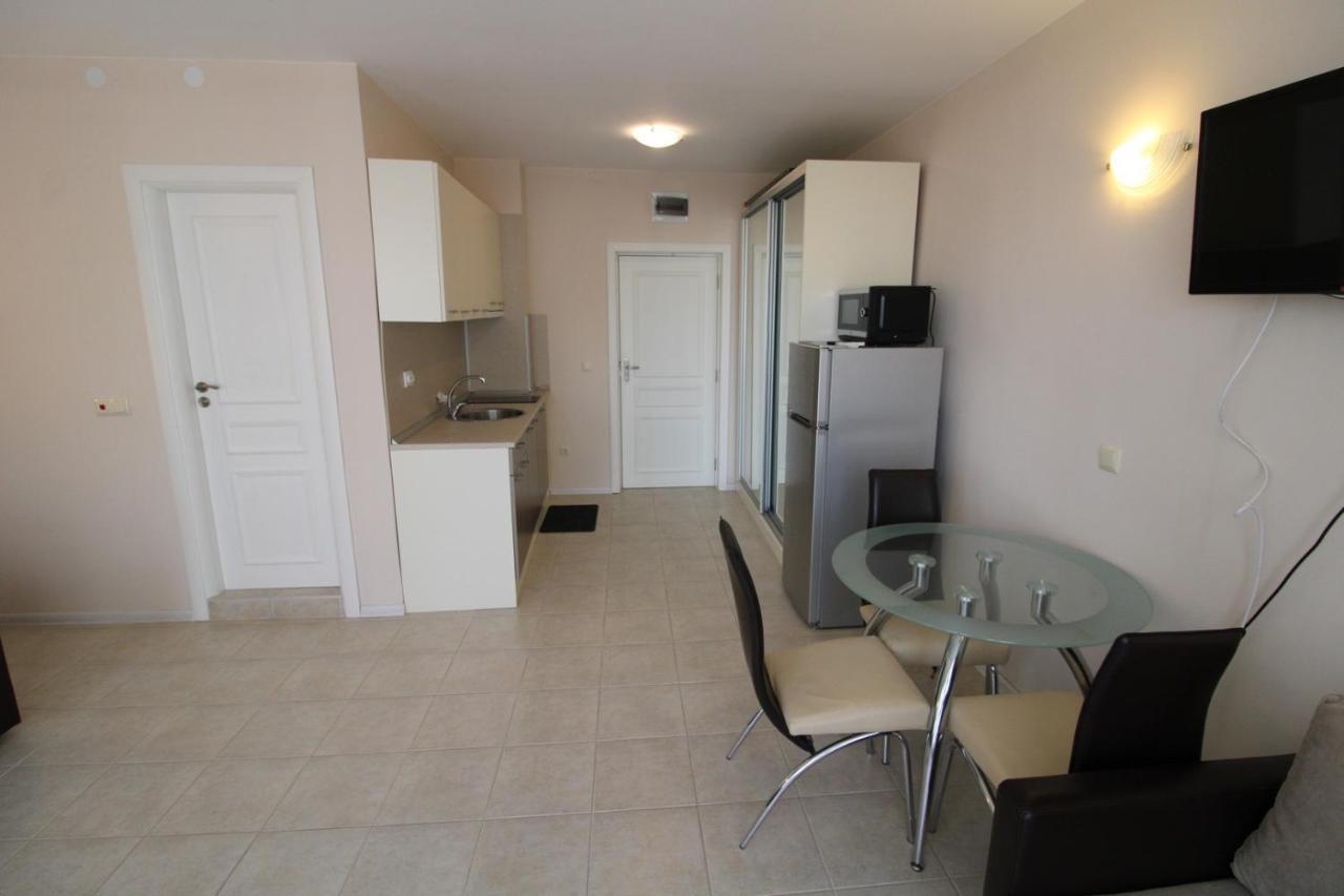 Menada Casa Del Sol Apartments Sunny Beach Eksteriør billede
