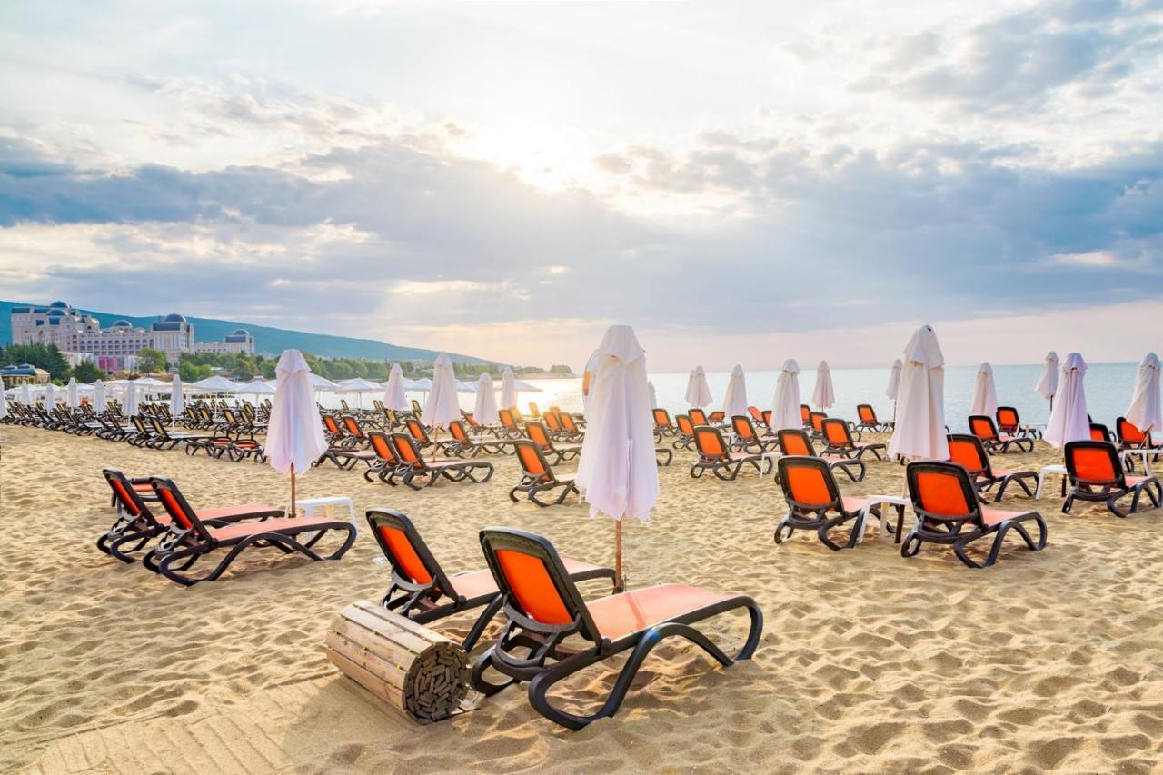 Menada Casa Del Sol Apartments Sunny Beach Eksteriør billede