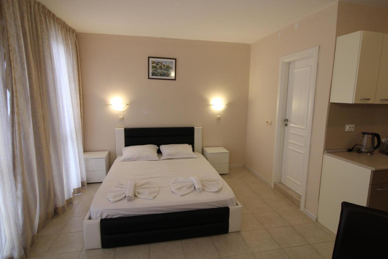 Menada Casa Del Sol Apartments Sunny Beach Eksteriør billede